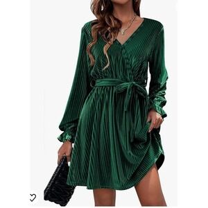 Hotouch Emerald Green Pleated Velvet Wrap Mini Dress Long Sleeve Holiday Party S